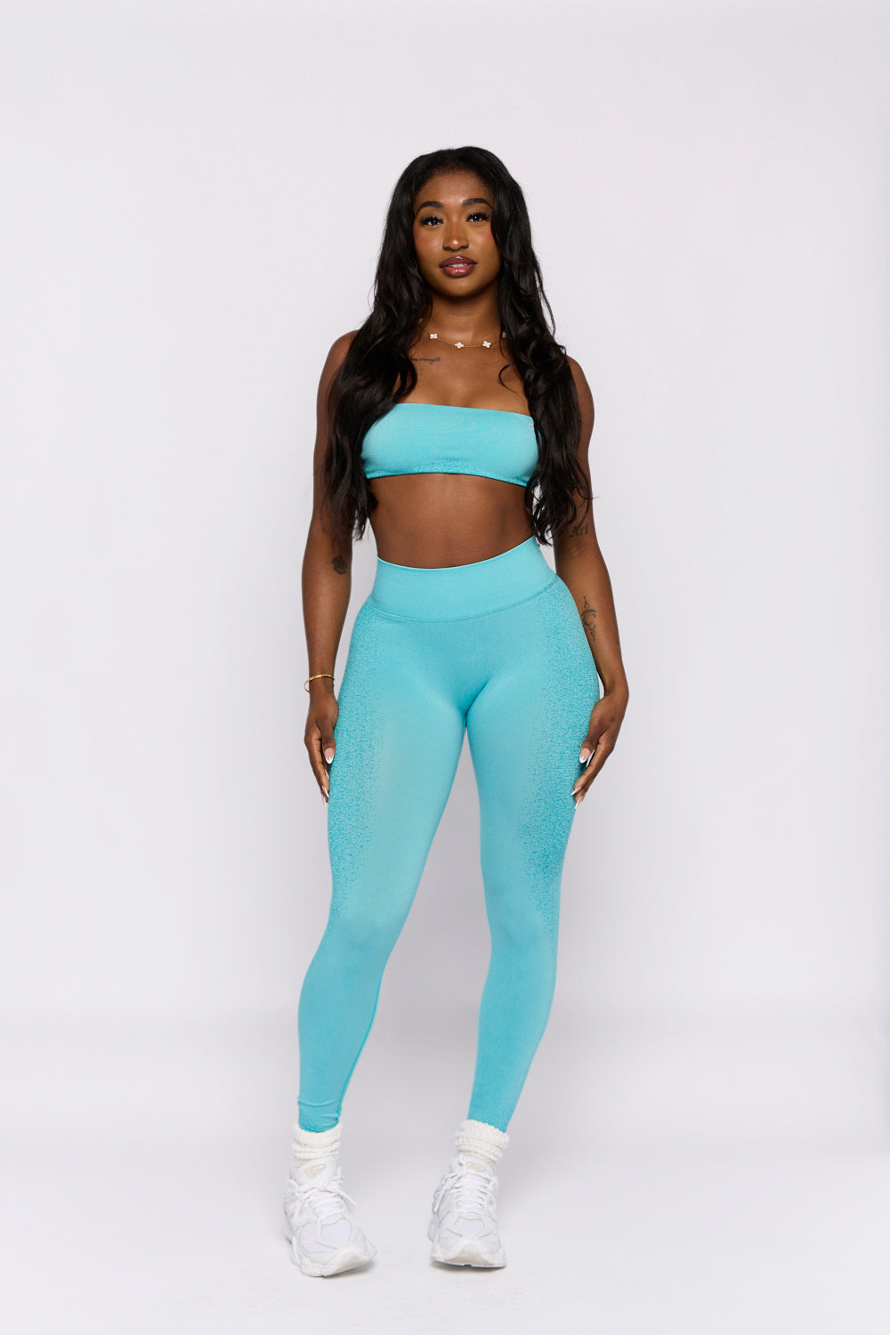 Aqua Spray Contour Scrunch Butt Leggings